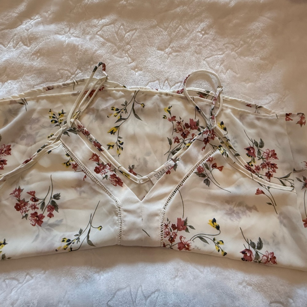 Sienna Sky Floral Print Cami Tank Top Cream Pink Yellow M - EUC - Picture 5 of 8